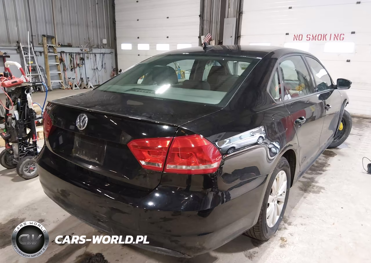 2013 Volkswagen Passat 2.5L Wolfsburg Edition VIN:1VWAP7A32DC134589 - 4