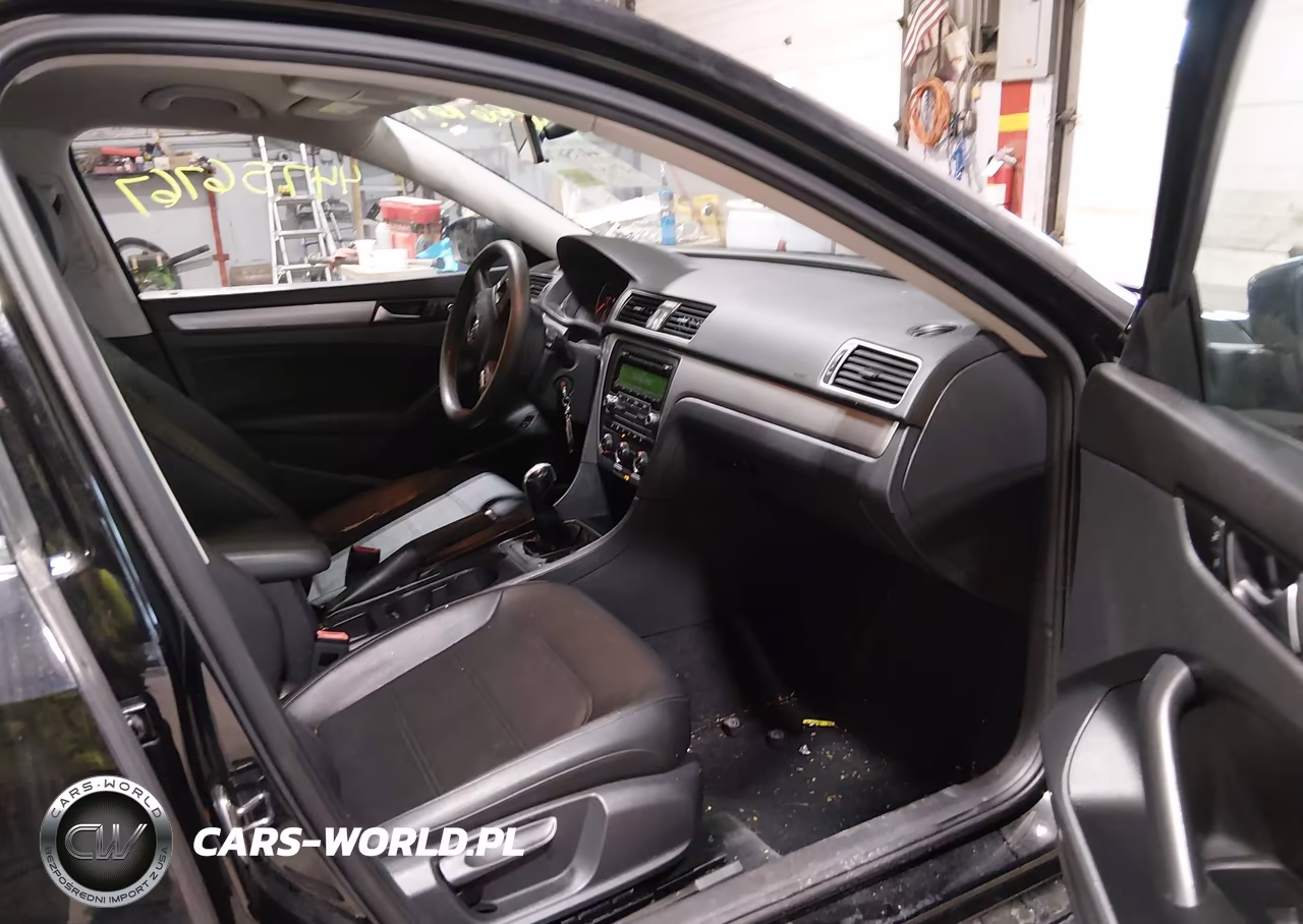 2013 Volkswagen Passat 2.5L Wolfsburg Edition VIN:1VWAP7A32DC134589 - 5