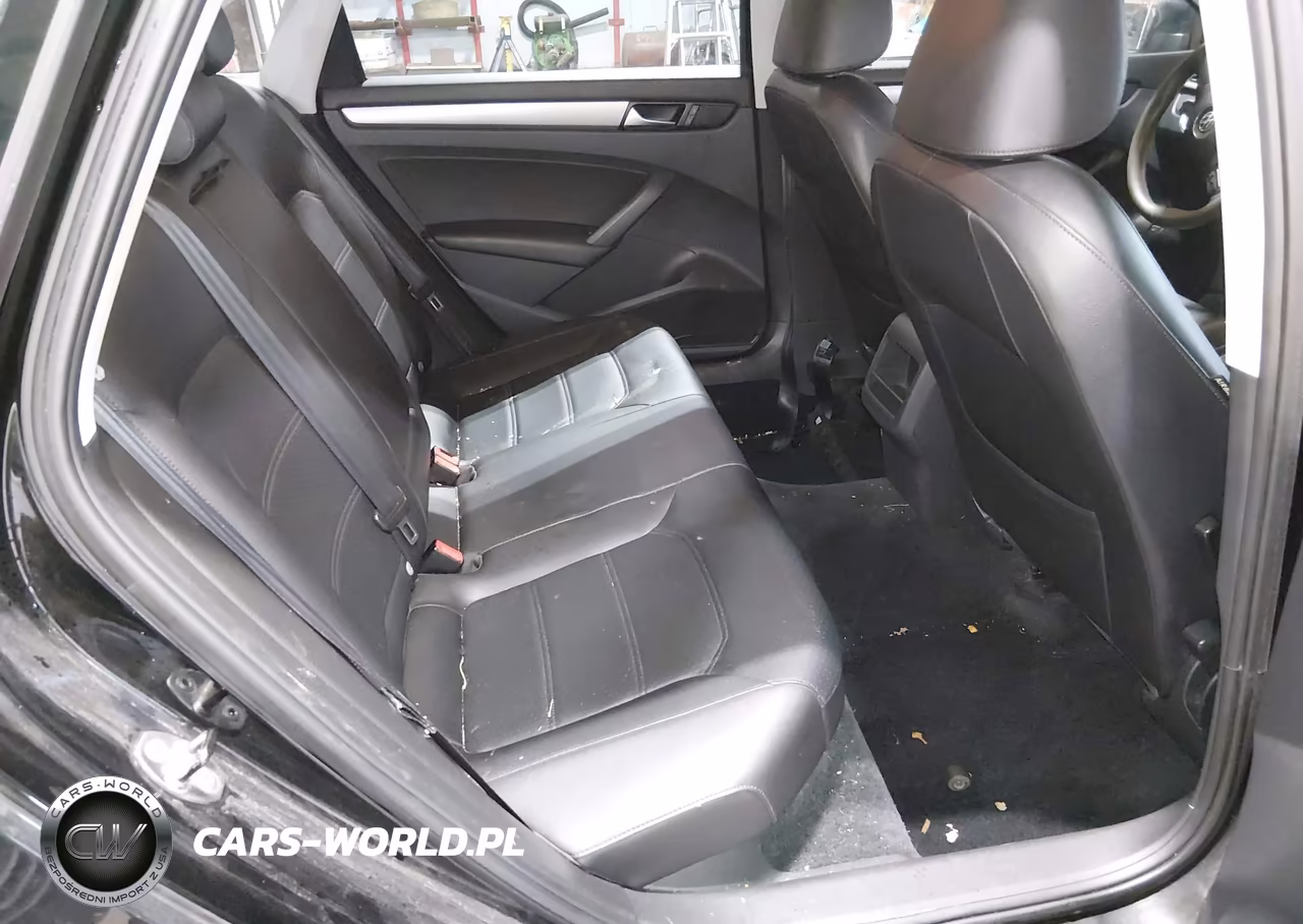 2013 Volkswagen Passat 2.5L Wolfsburg Edition VIN:1VWAP7A32DC134589 - 8