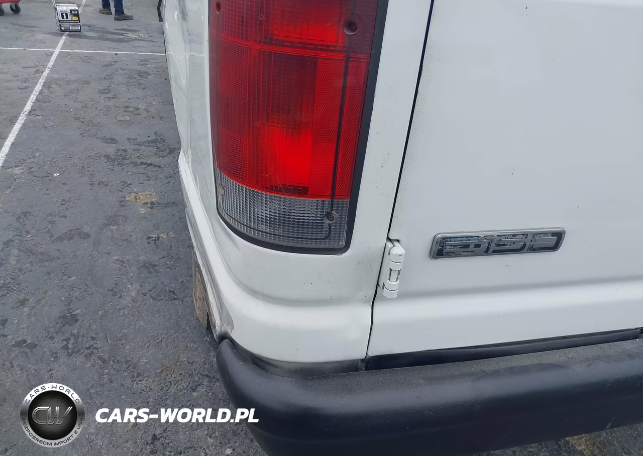 2010 Ford Econoline E150 Van VIN:1FTNE1EW7ADA48003 - 14
