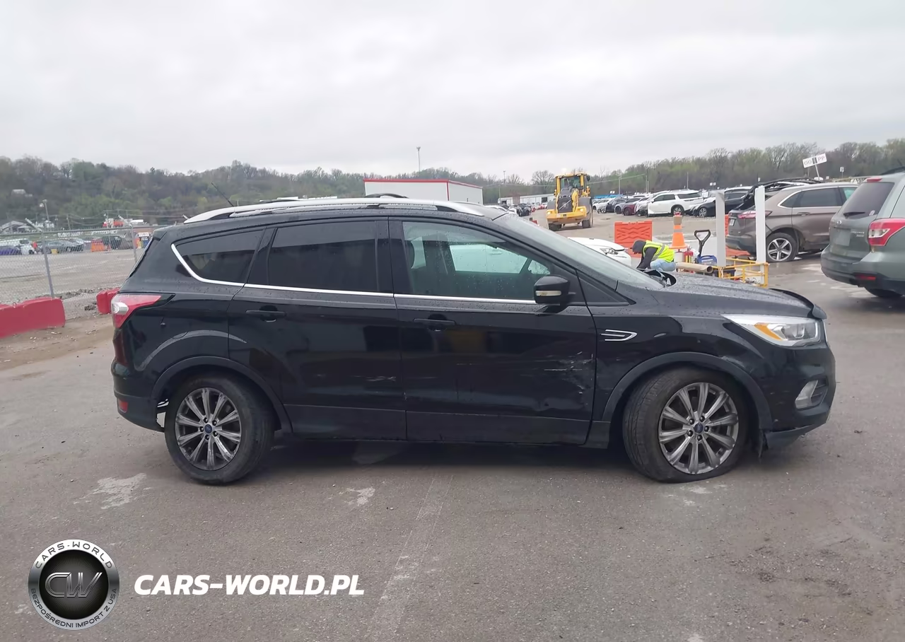 2017 Ford Escape Titanium VIN:1FMCU0J92HUD95667 - 12