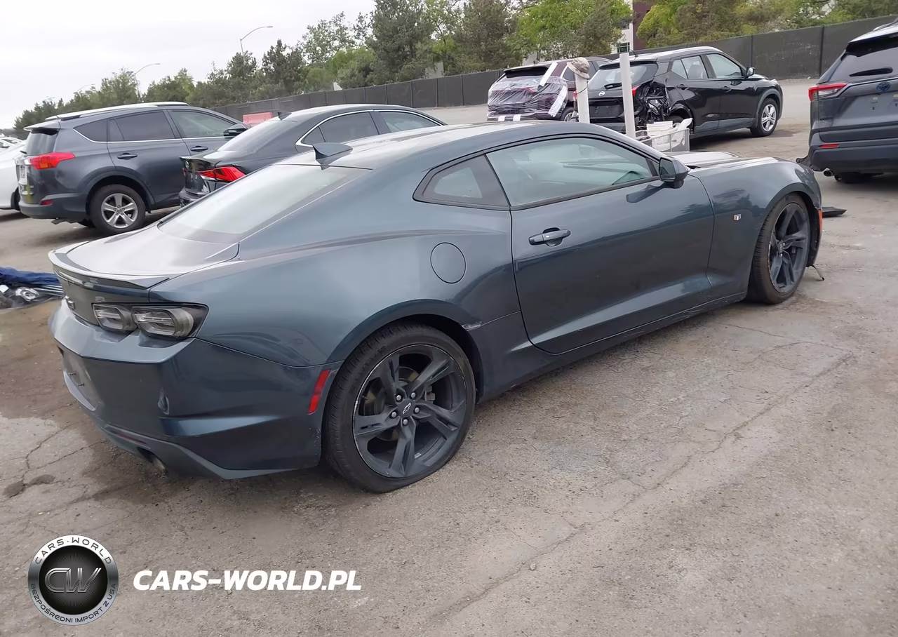 2021 Chevrolet Camaro Rwd 2Lt VIN:1G1FD1RS6M0131618 - 4