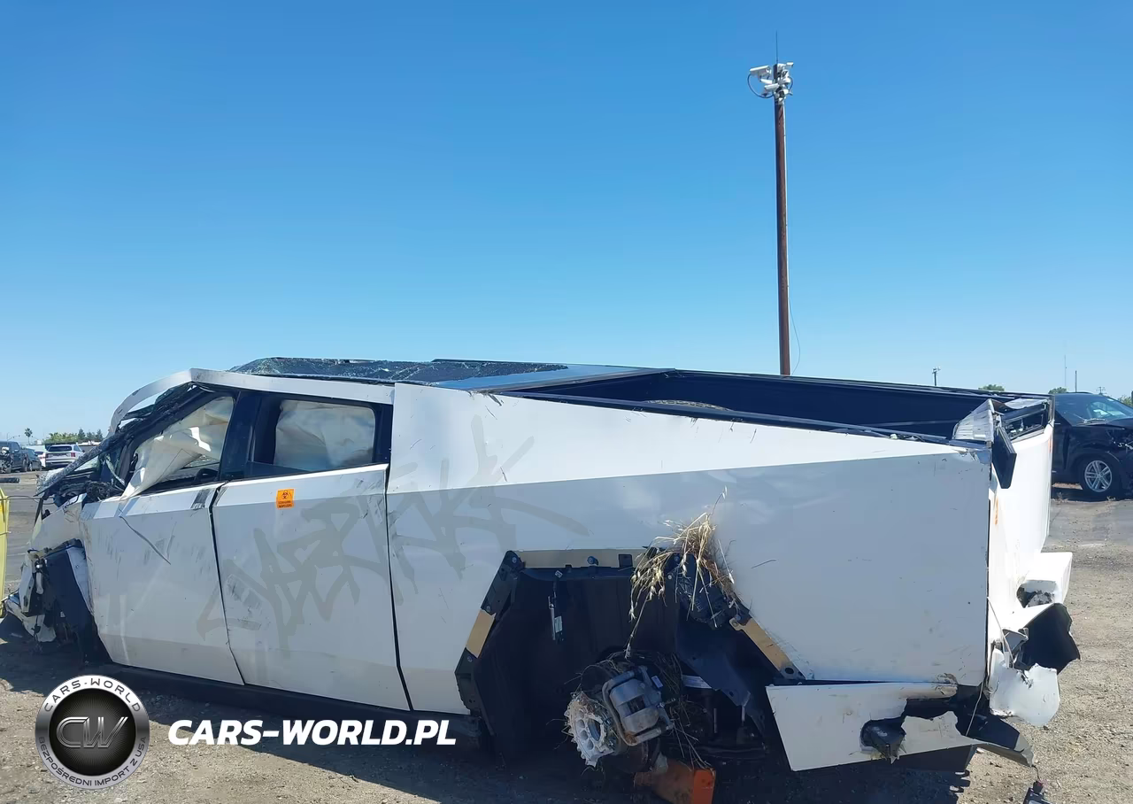2025 Tesla Cybertruck All-Wheel Drive VIN:7G2CEHED1SA064720 - 13
