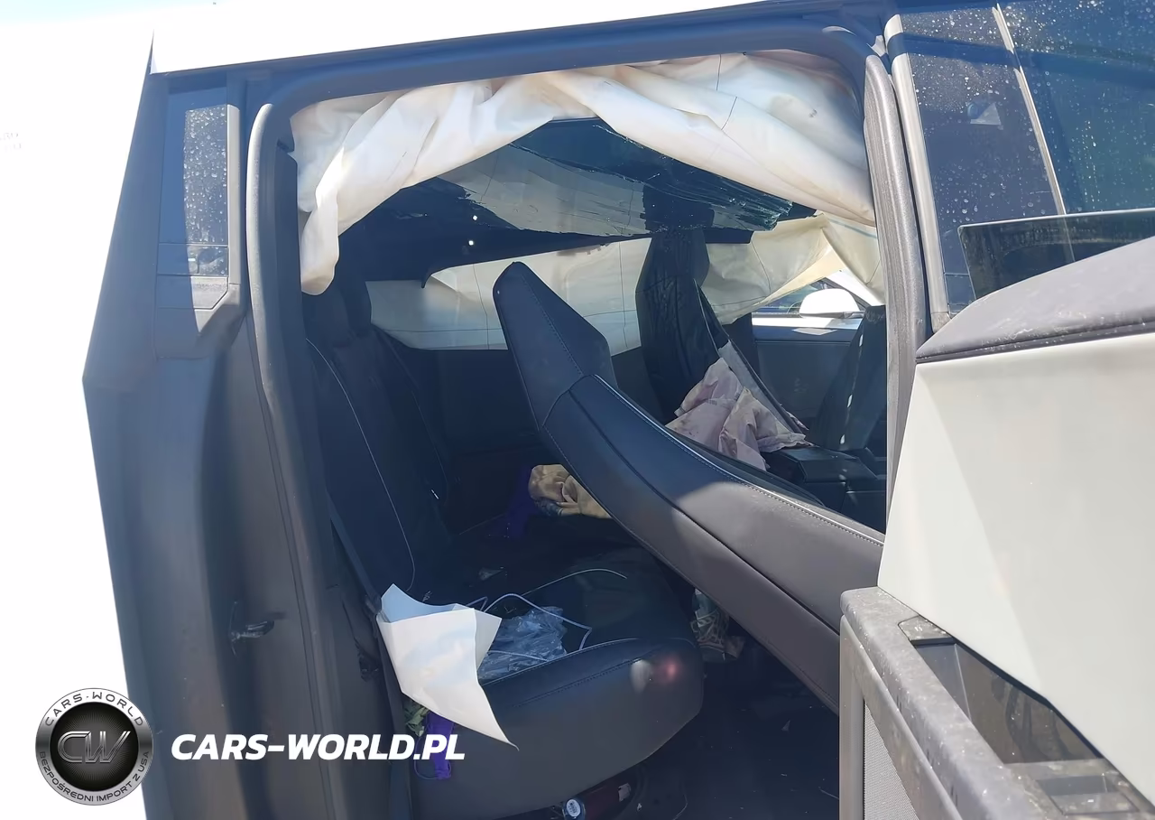 2025 Tesla Cybertruck All-Wheel Drive VIN:7G2CEHED1SA064720 - 8