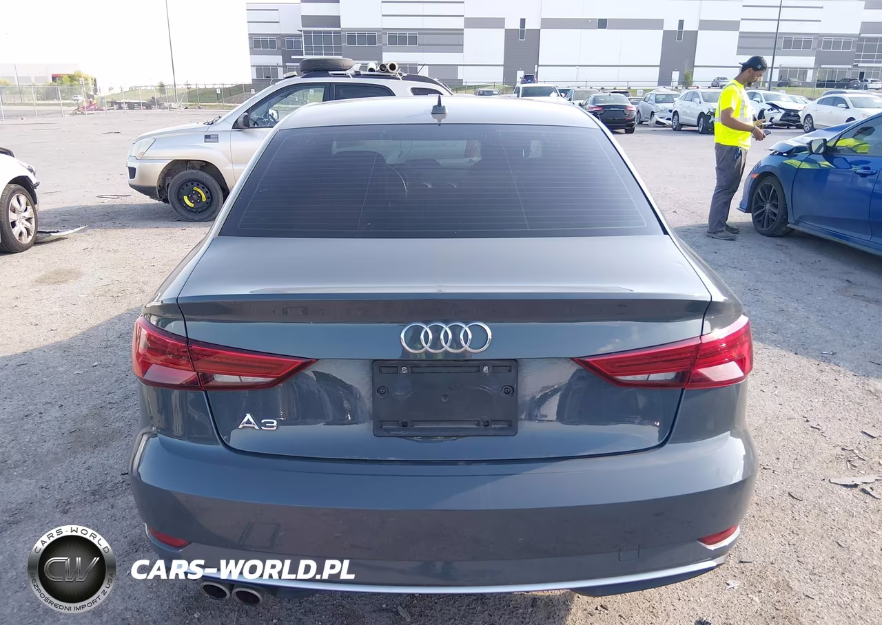 2018 Audi A3 2.0T Premium VIN:WAUAUGFF8J1040350 - 16