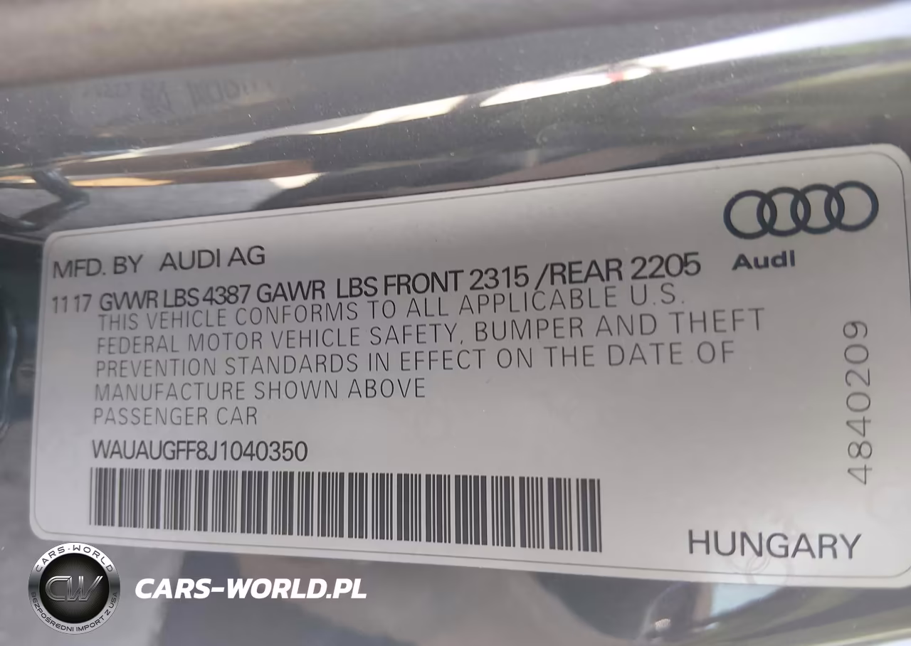 2018 Audi A3 2.0T Premium VIN:WAUAUGFF8J1040350 - 9