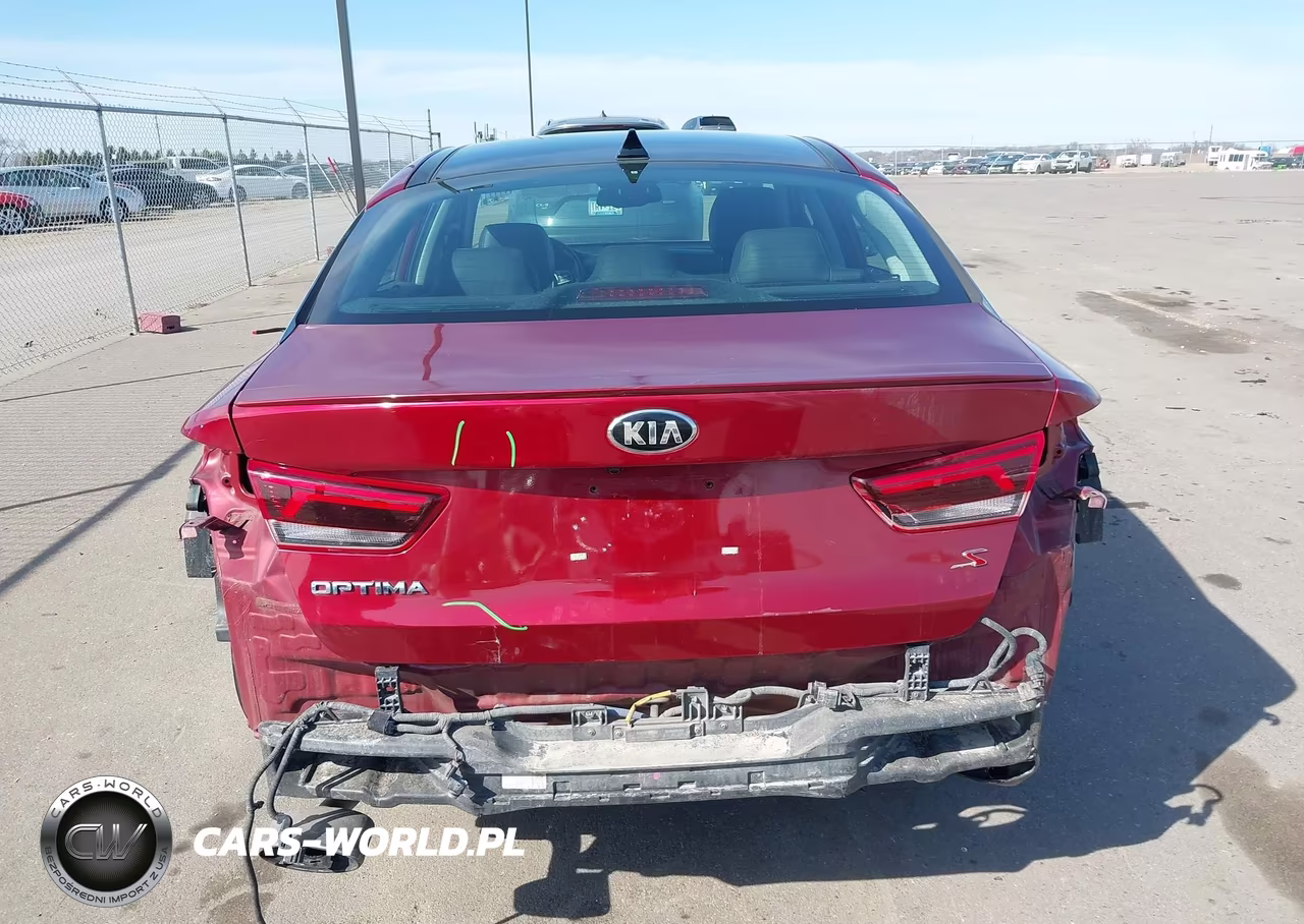 2019 Kia Optima S VIN:5XXGT4L30KG279857 - 17