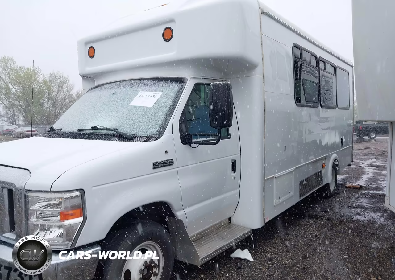 2017 Ford E-450 Cutaway VIN:1FDFE4FS1HDC57311 - 14