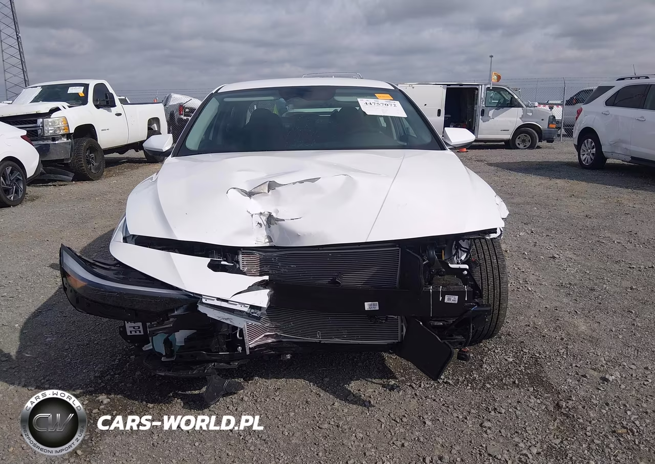 2026 Hyundai Elantra Se VIN:KMHLL4DG7TU152319 - 12