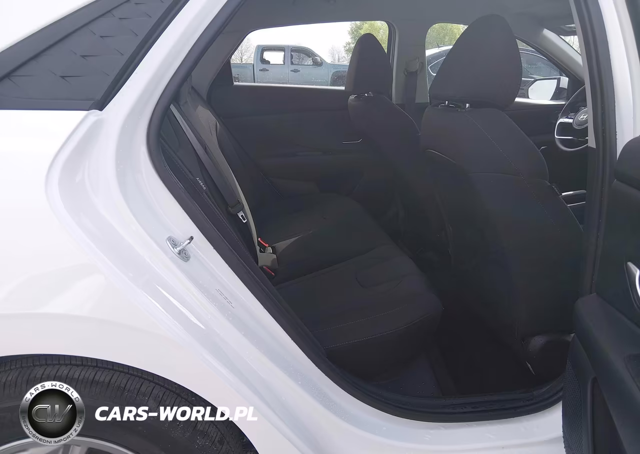 2026 Hyundai Elantra Se VIN:KMHLL4DG7TU152319 - 8