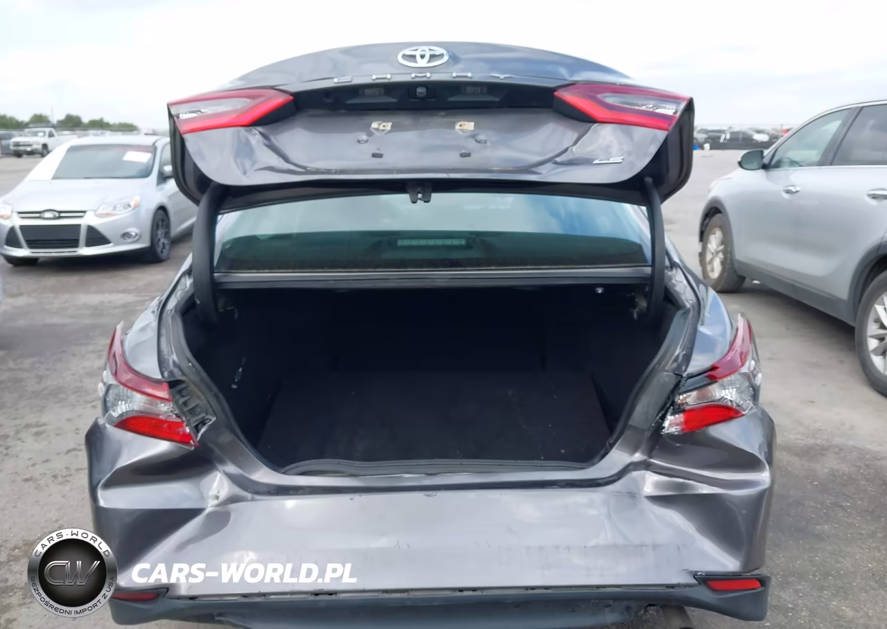 2021 Toyota Camry Le VIN:4T1C11AKXMU555130 - 16