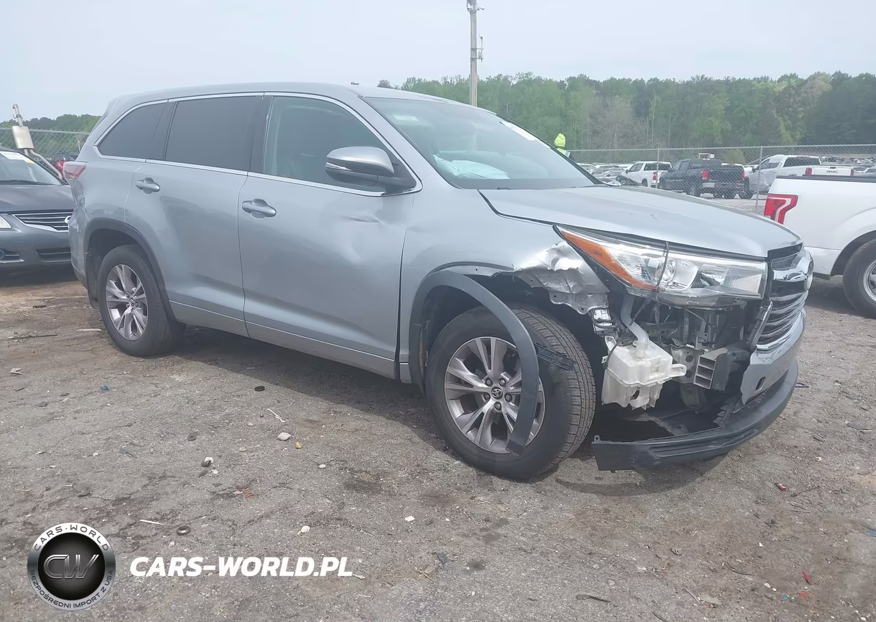 2016 Toyota Highlander Le Plus V6 – zdjęcie 1 z 17