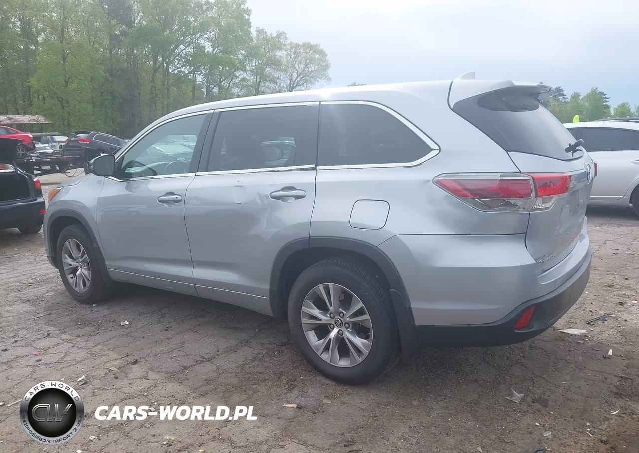 2016 Toyota Highlander Le Plus V6 VIN:5TDBKRFH5GS240236 - 15