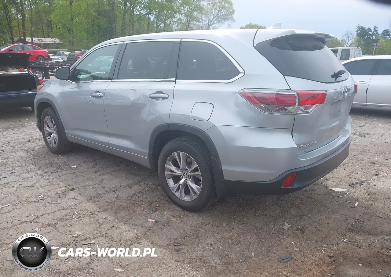 2016 Toyota Highlander Le Plus V6 VIN:5TDBKRFH5GS240236 - 3