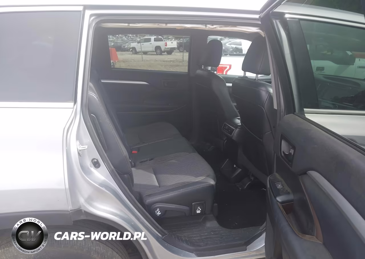 2016 Toyota Highlander Le Plus V6 VIN:5TDBKRFH5GS240236 - 8