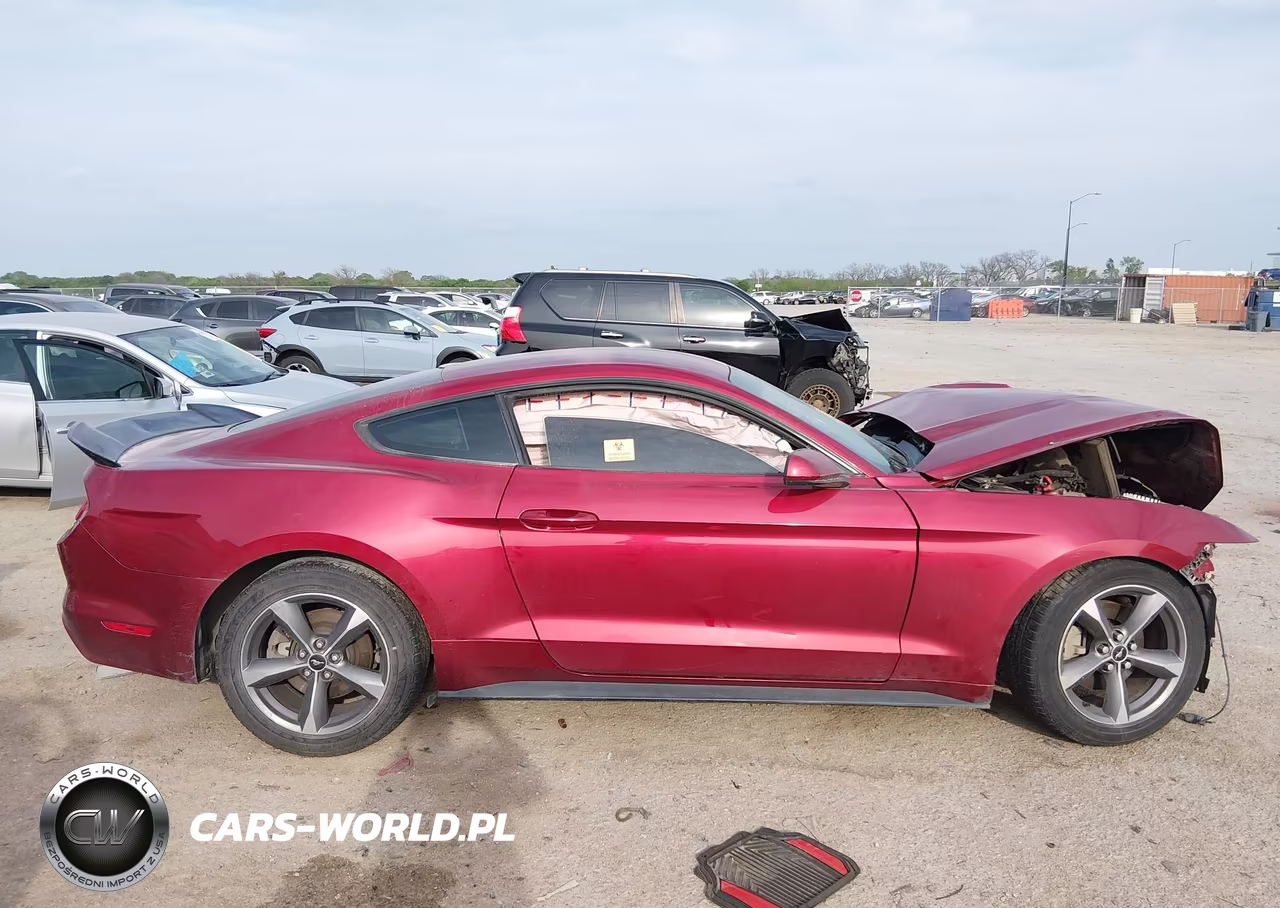 2016 Ford Mustang V6 VIN:1FA6P8AM3G5215722 - 12