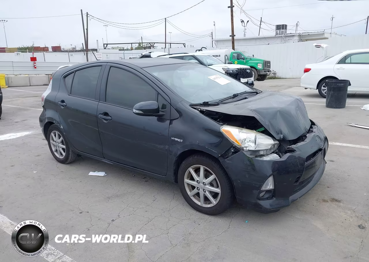 2014 Toyota Prius C Four