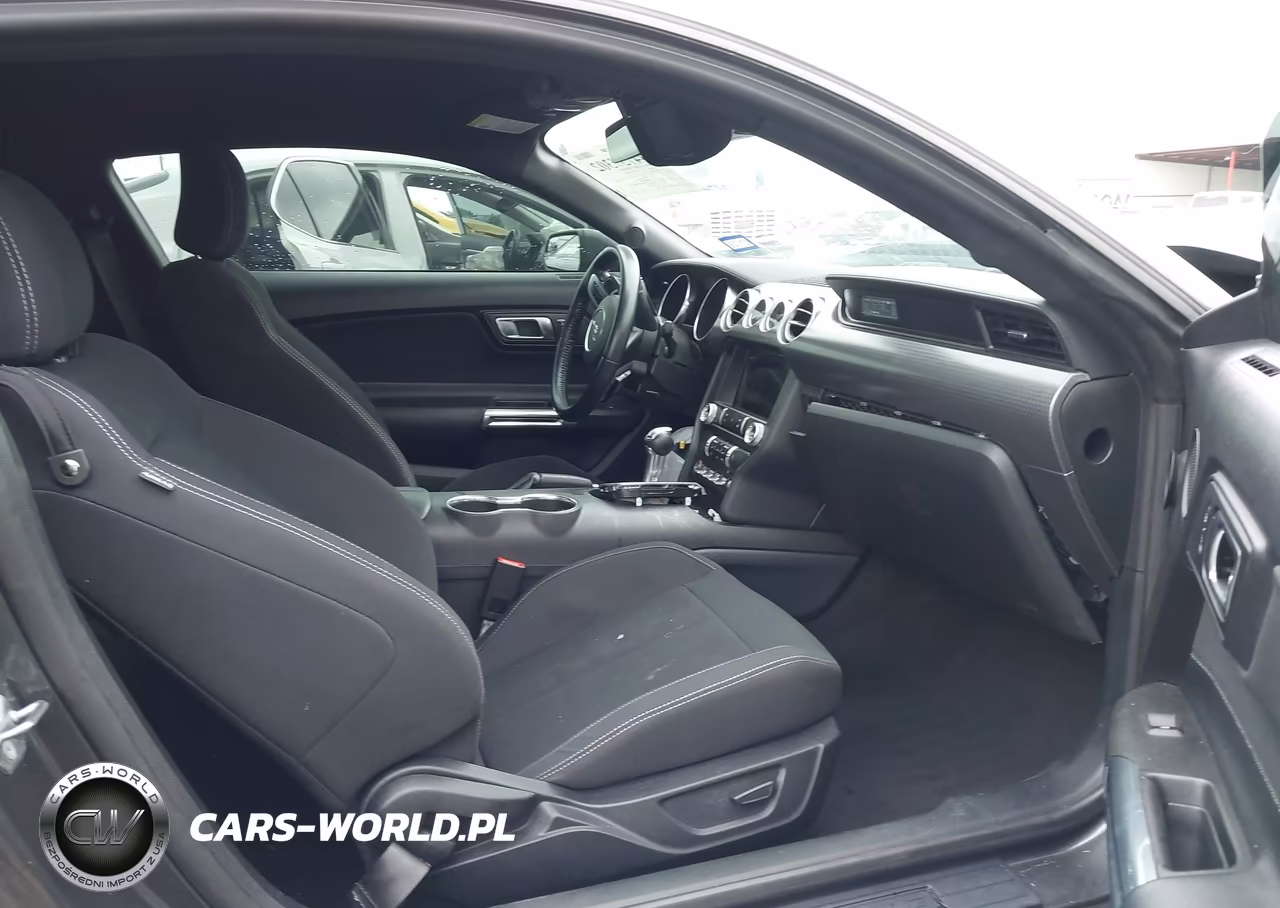 2020 Ford Mustang Ecoboost Fastback VIN:1FA6P8TD3L5191946 - 5