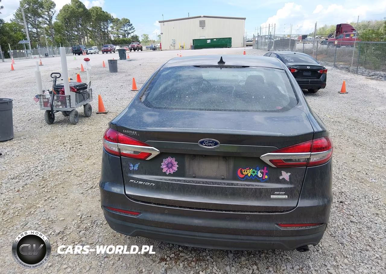 2019 Ford Fusion Se VIN:3FA6P0HD3KR276209 - 15