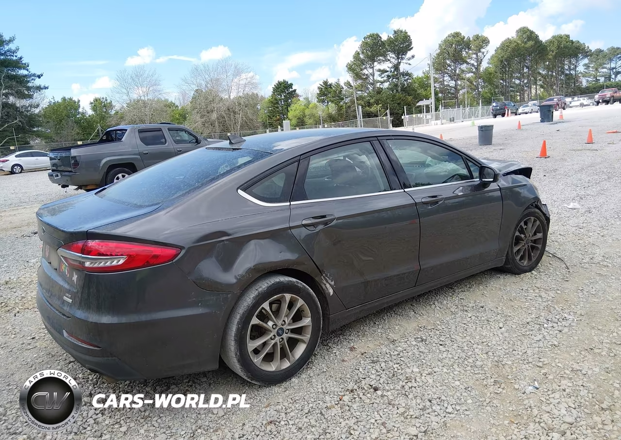 2019 Ford Fusion Se VIN:3FA6P0HD3KR276209 - 4