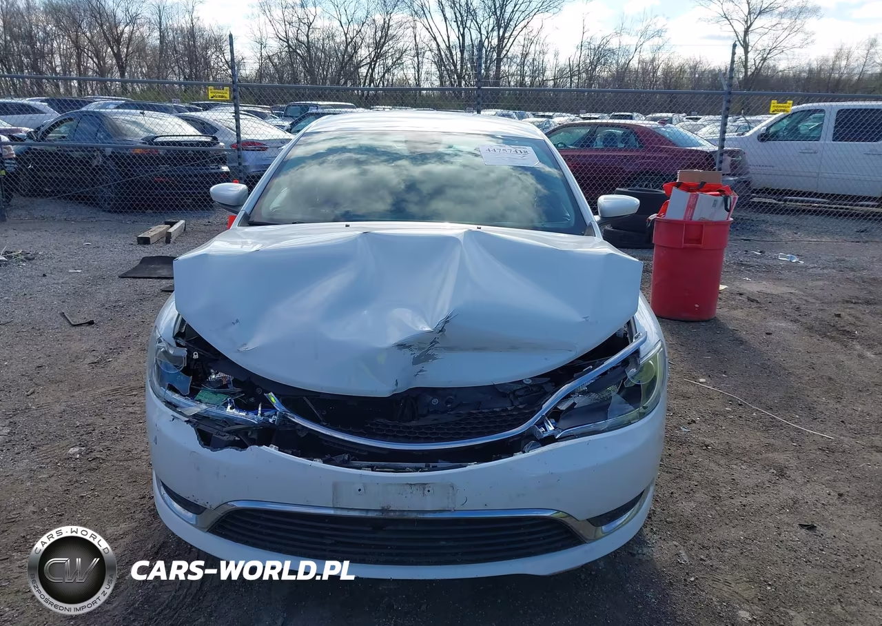 2015 Chrysler 200 Limited VIN:1C3CCCABXFN756635 - 12