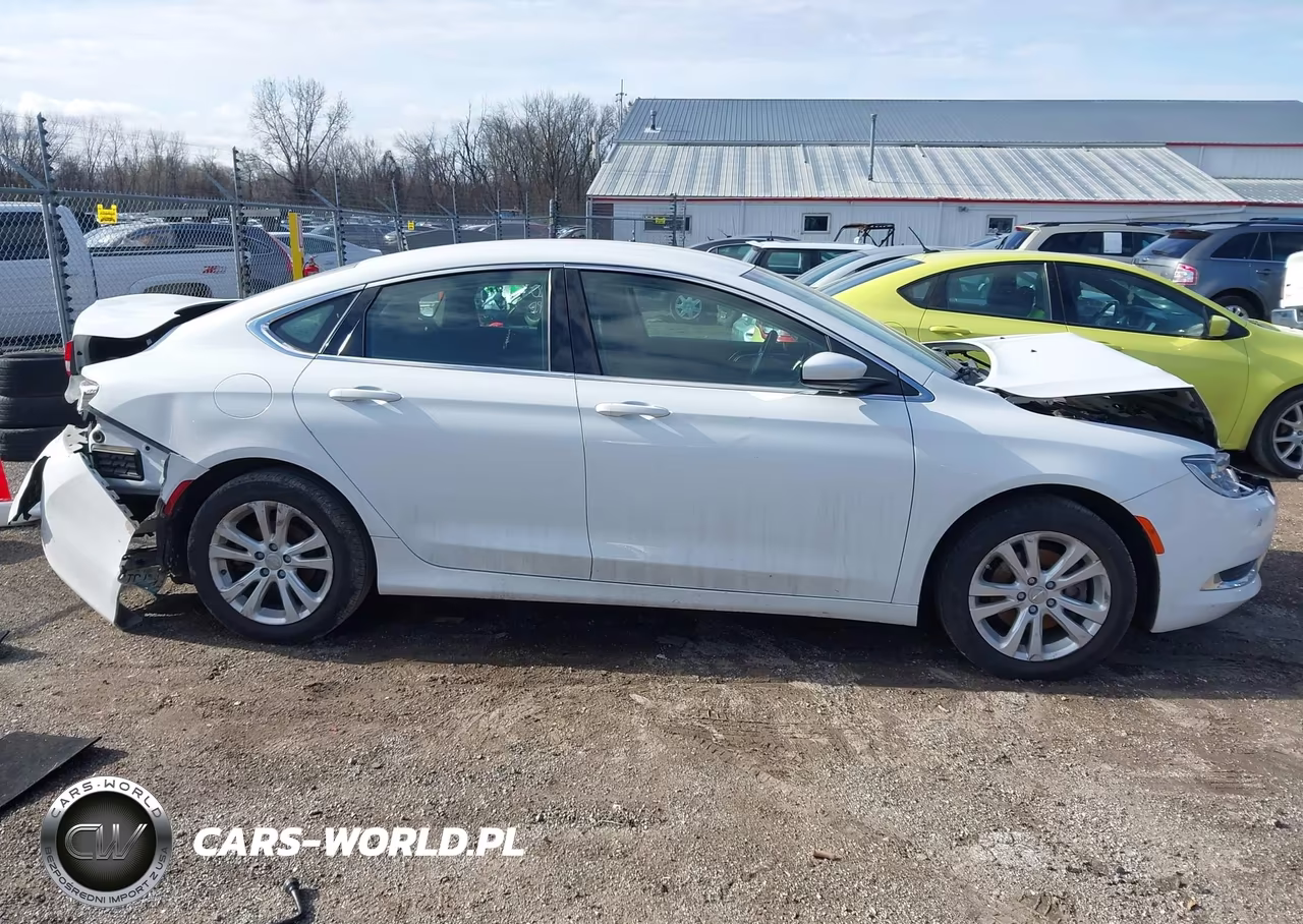 2015 Chrysler 200 Limited VIN:1C3CCCABXFN756635 - 13
