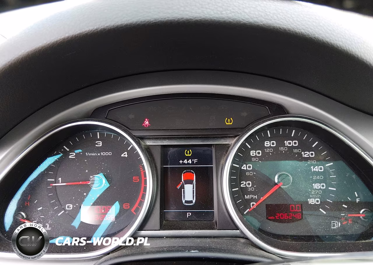 2011 Audi Q7 3.0 Tdi Premium VIN:WA1LMAFE4BD010675 - 7