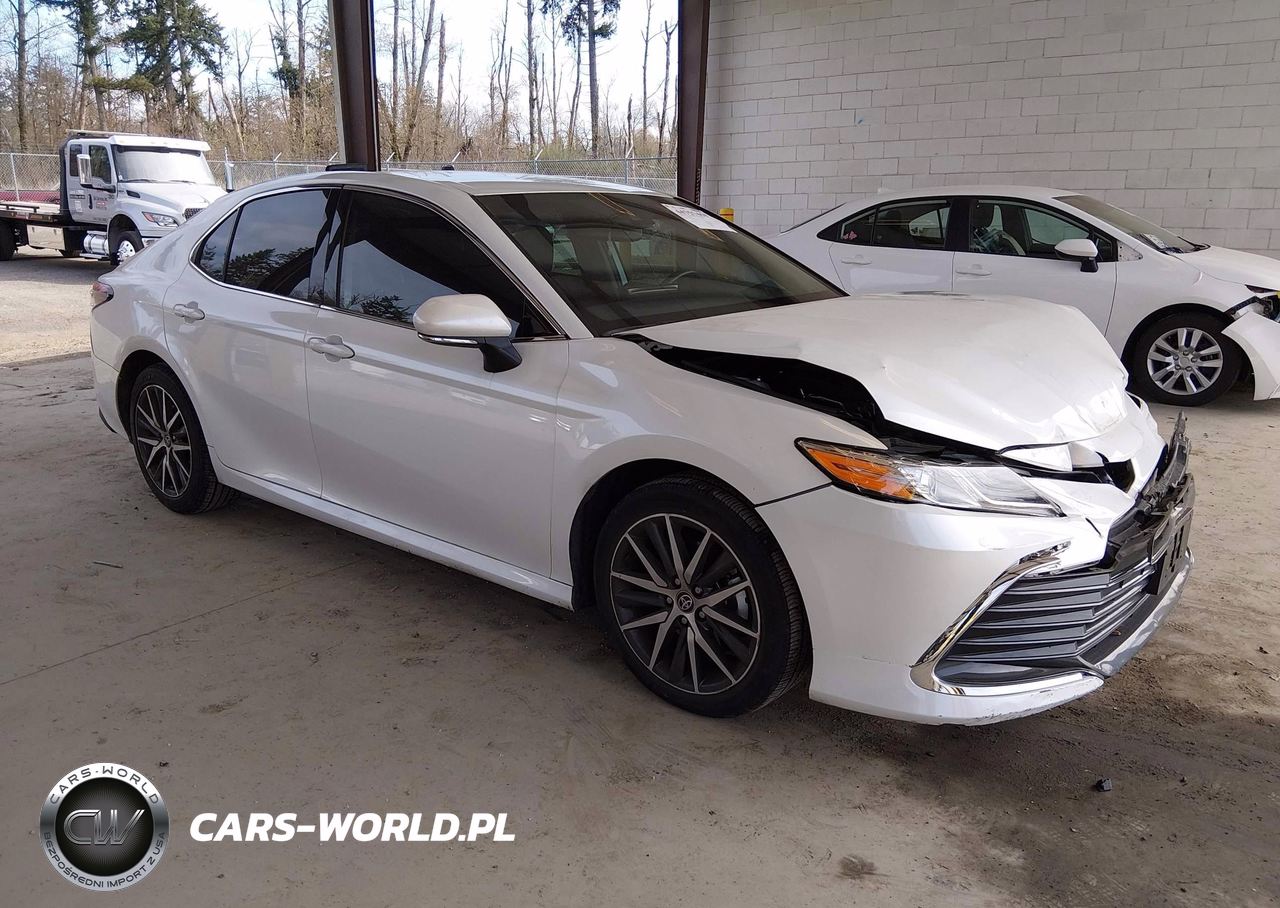 2022 Toyota Camry Xle