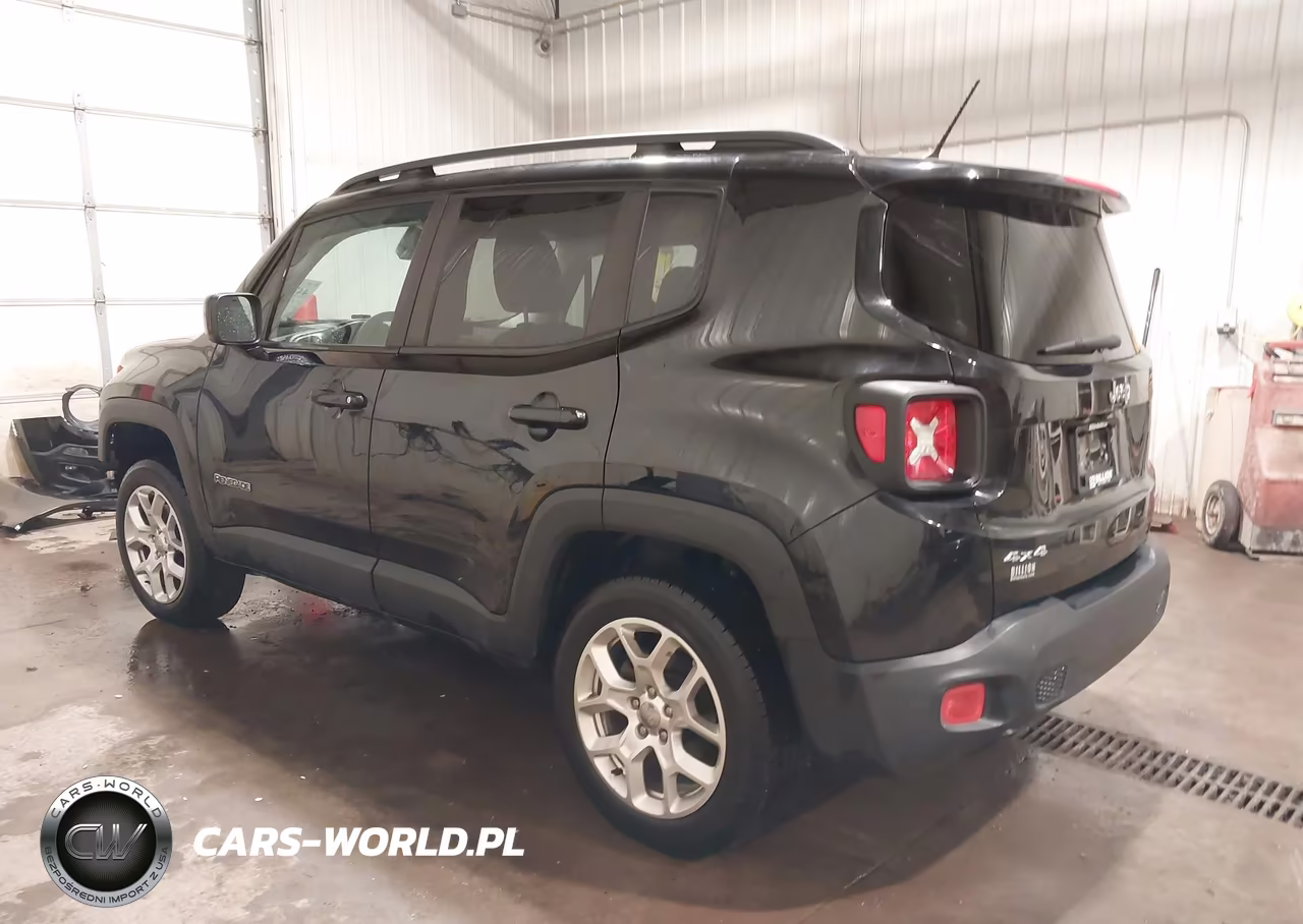 2017 Jeep Renegade Latitude 4X4 VIN:ZACCJBBB2HPG24750 - 3