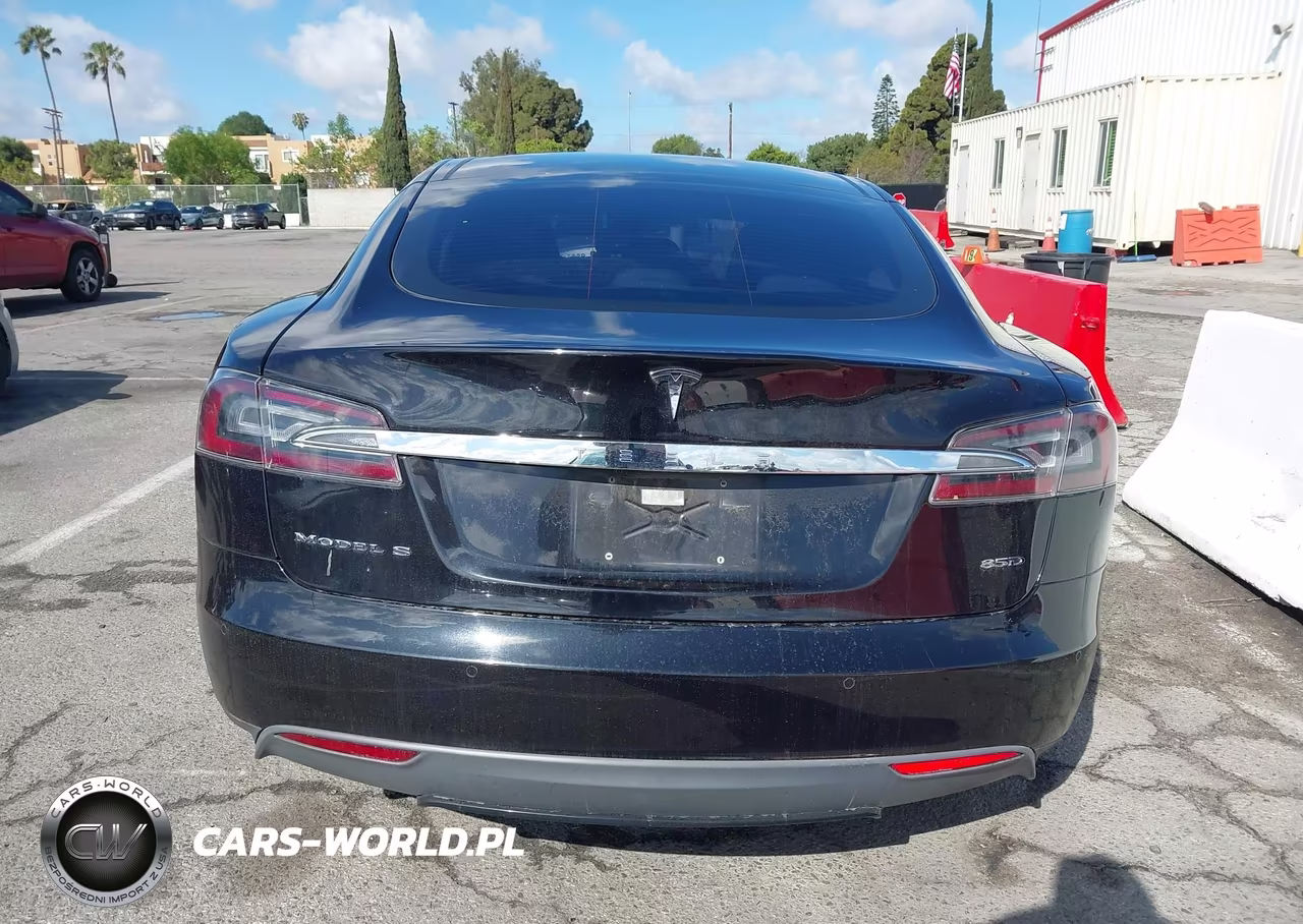 2015 Tesla Model S 70D-85D-P85D VIN:5YJSA1H24FF092726 - 16