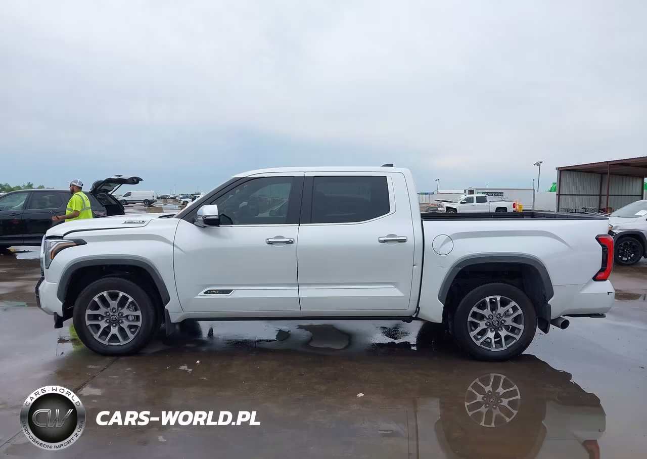 2025 Toyota Tundra Hybrid 1794 Edition Crewmax 5.5' Bed VIN:5TFMC5DB1SX112494 - 14