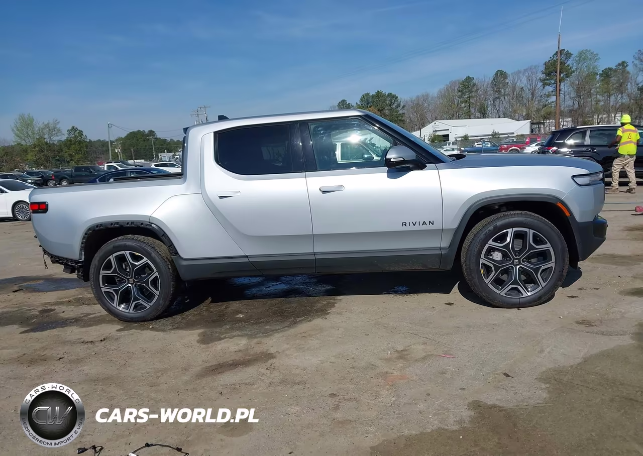 2026 Rivian R1T Dual Motor Max Pack-Performance Dual Motor Max Pack VIN:7FCTGCAAXTN045126 - 14
