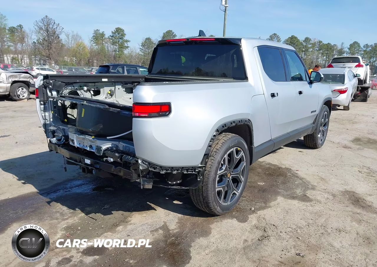 2026 Rivian R1T Dual Motor Max Pack-Performance Dual Motor Max Pack VIN:7FCTGCAAXTN045126 - 4