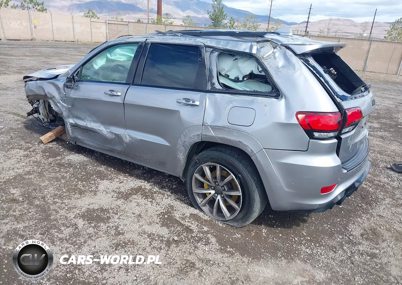 2018 Jeep Grand Cherokee Trackhawk 4X4 VIN:1C4RJFN96JC432672 - 3