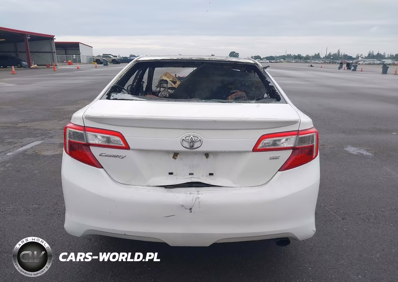 2013 Toyota Camry Se VIN:4T1BF1FK4DU696295 - 15
