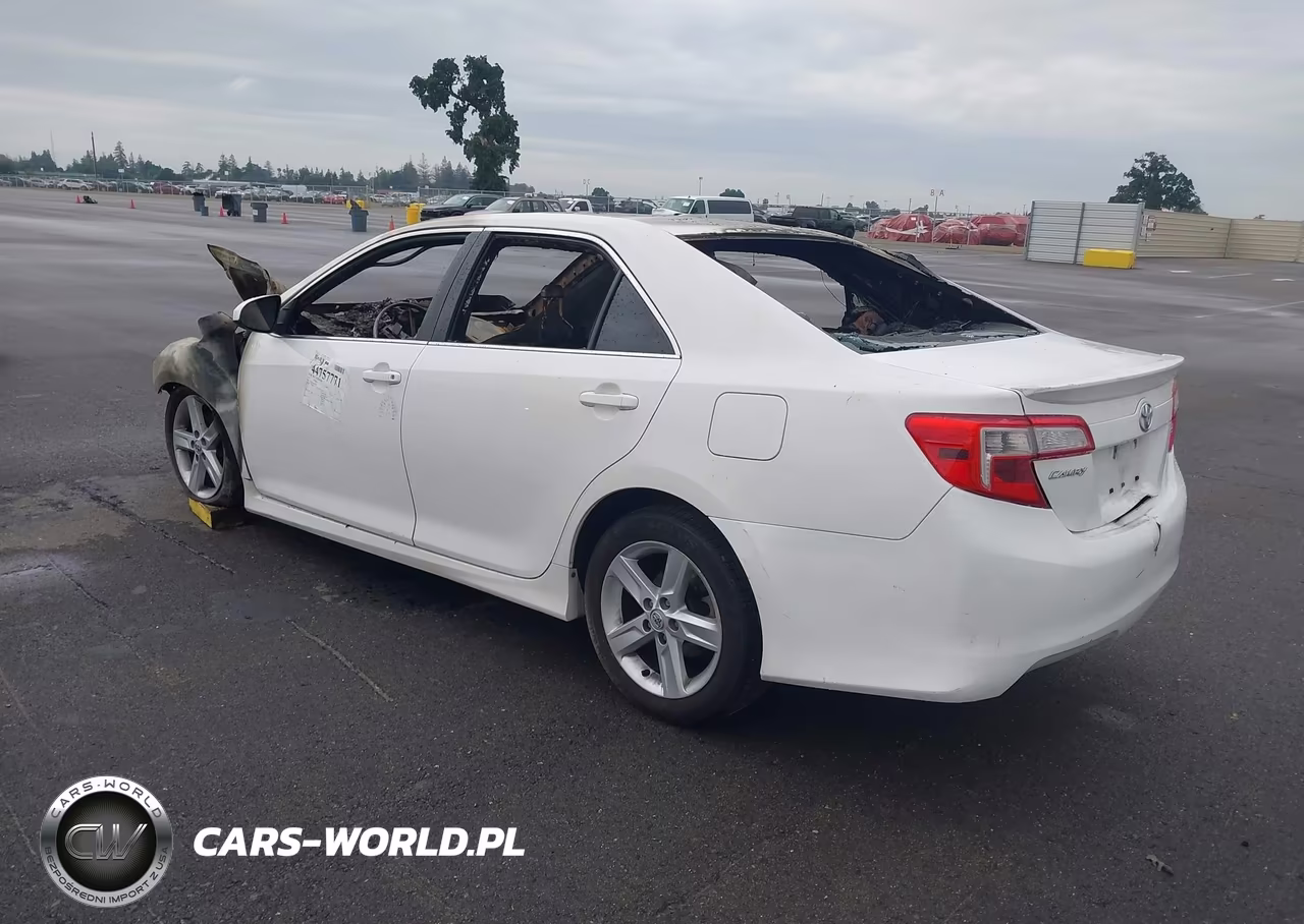 2013 Toyota Camry Se VIN:4T1BF1FK4DU696295 - 3