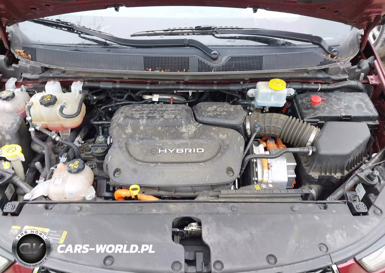 2022 Chrysler Pacifica Hybrid Touring L VIN:2C4RC1L73NR129814 - 10