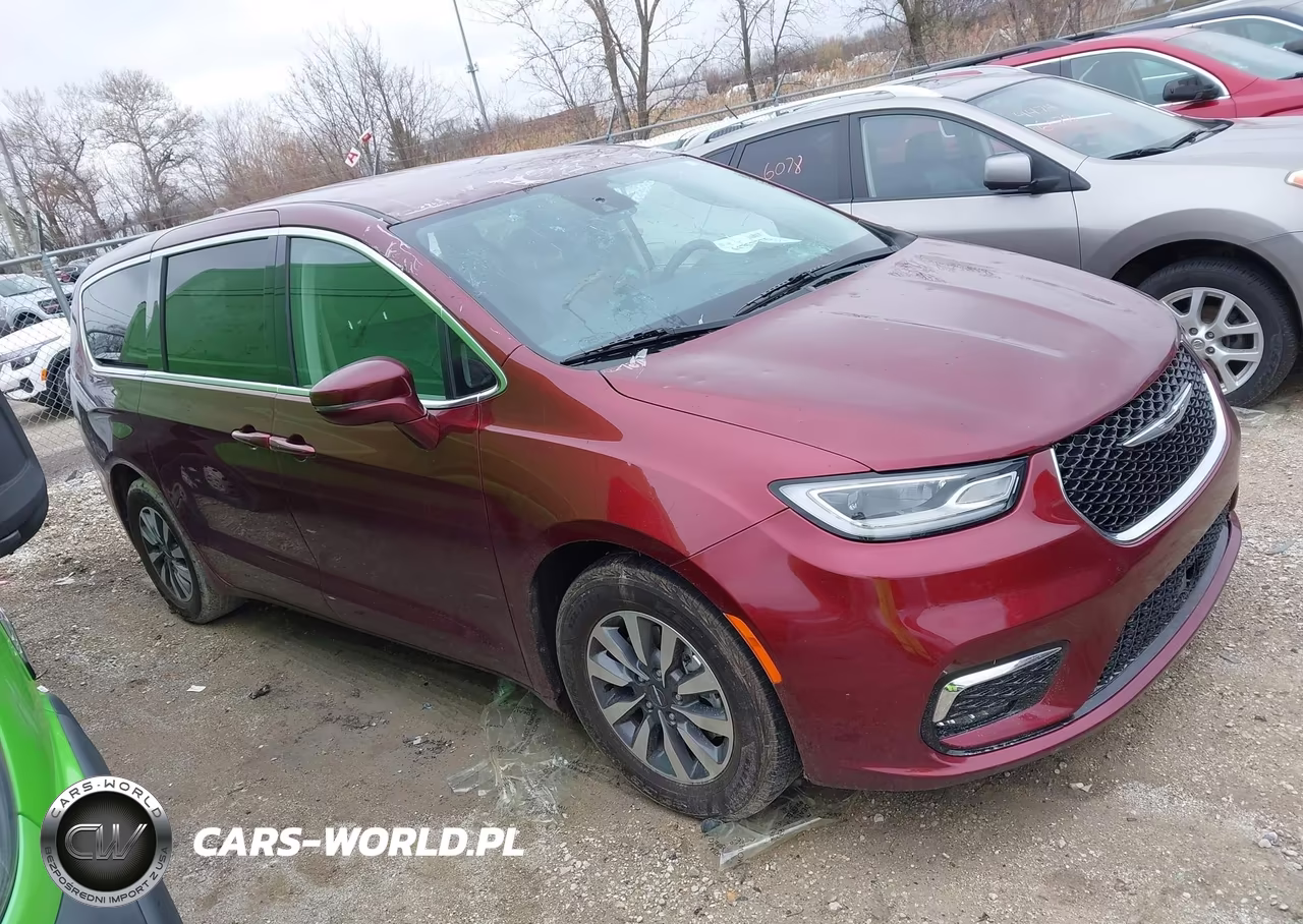 2022 Chrysler Pacifica Hybrid Touring L VIN:2C4RC1L73NR129814 - 13