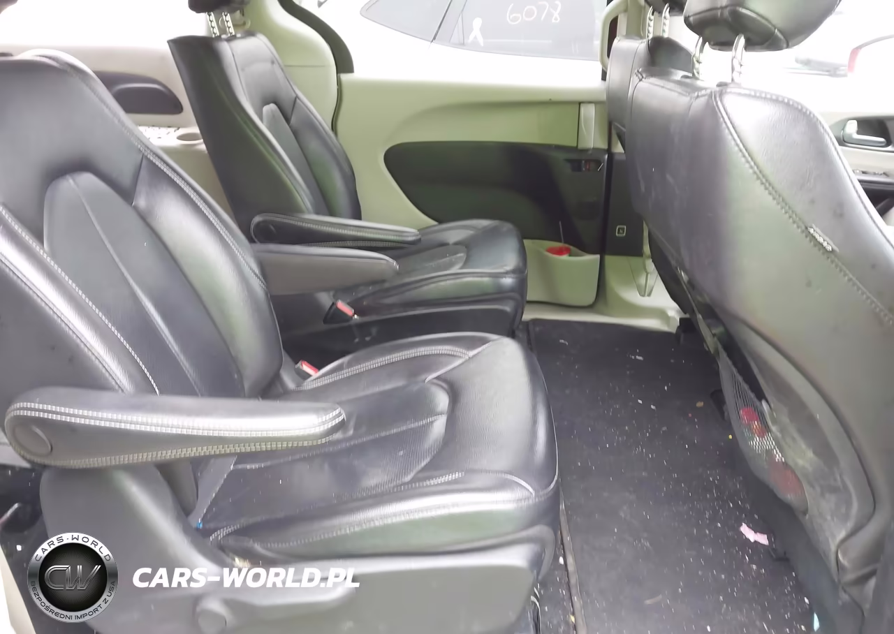 2022 Chrysler Pacifica Hybrid Touring L VIN:2C4RC1L73NR129814 - 8