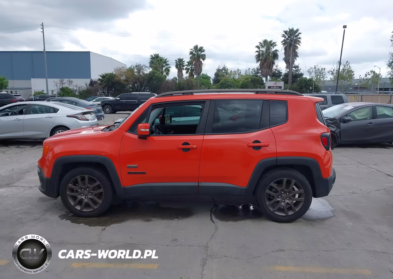 2016 Jeep Renegade 75Th Anniversary VIN:ZACCJABT0GPD91002 - 14