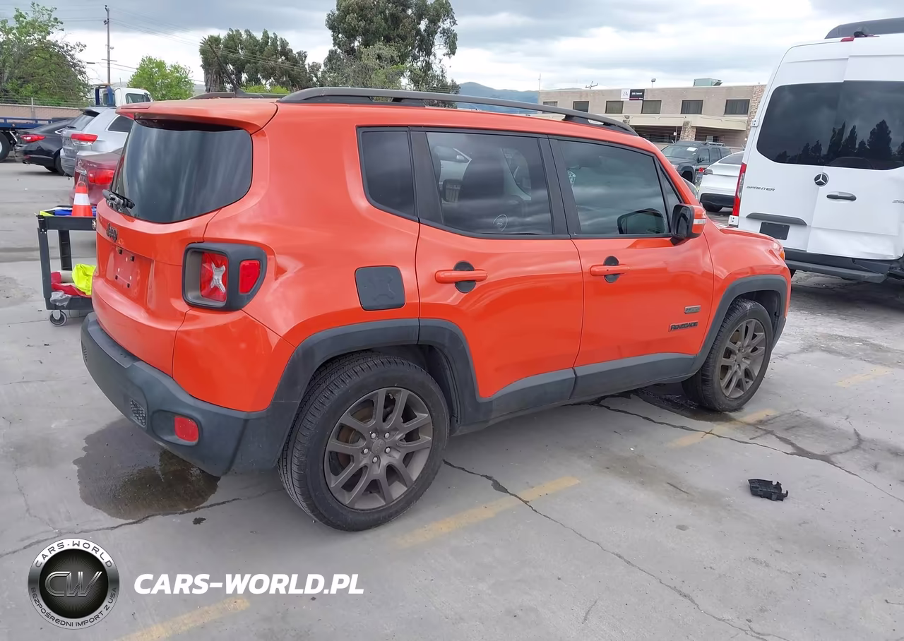 2016 Jeep Renegade 75Th Anniversary VIN:ZACCJABT0GPD91002 - 4