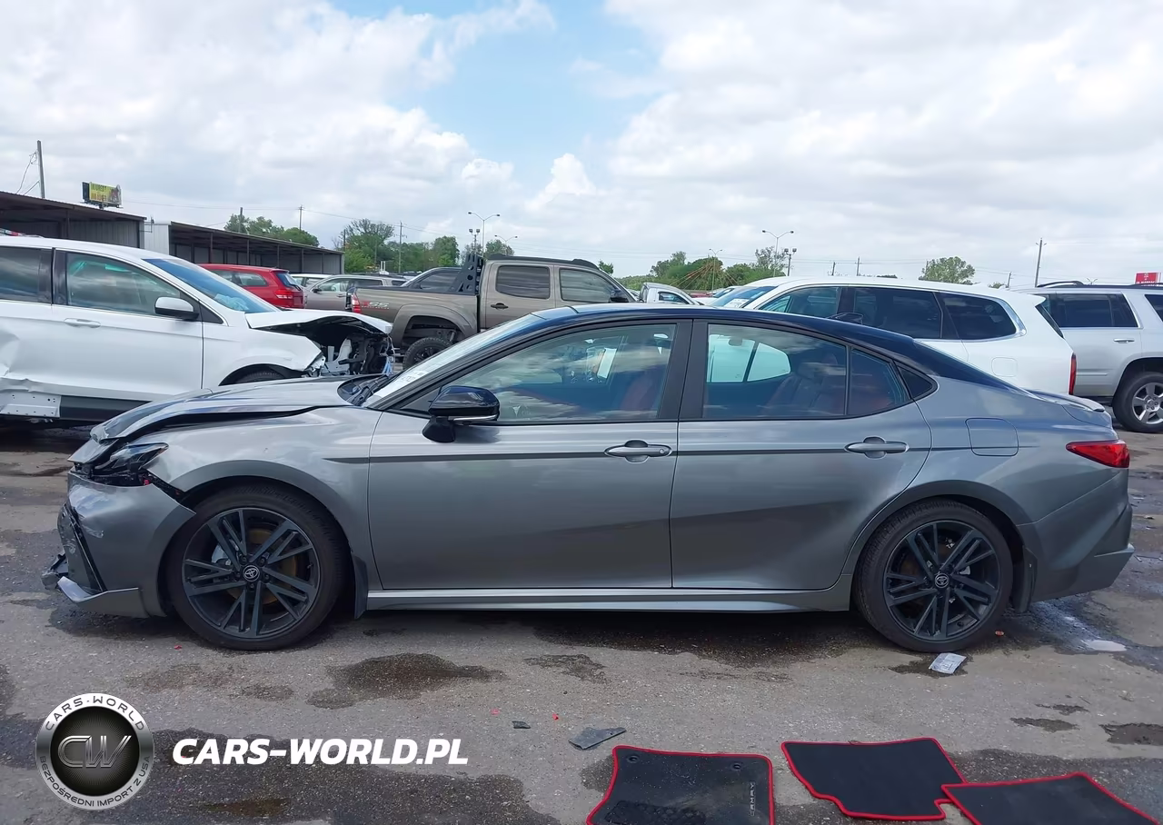 2026 Toyota Camry Xse VIN:4T1DAACK6TU692825 - 14