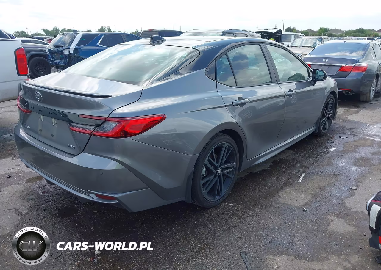 2026 Toyota Camry Xse VIN:4T1DAACK6TU692825 - 4