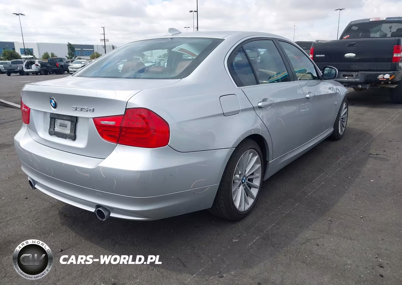 2011 BMW 335D VIN:WBAPN7C50BA948084 - 4