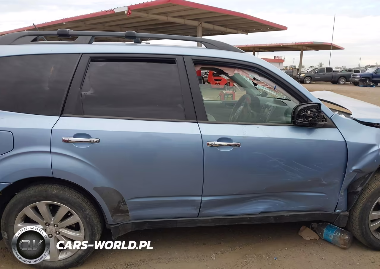2011 Subaru Forester 2.5X Limited VIN:JF2SHAEC6BH710374 - 13