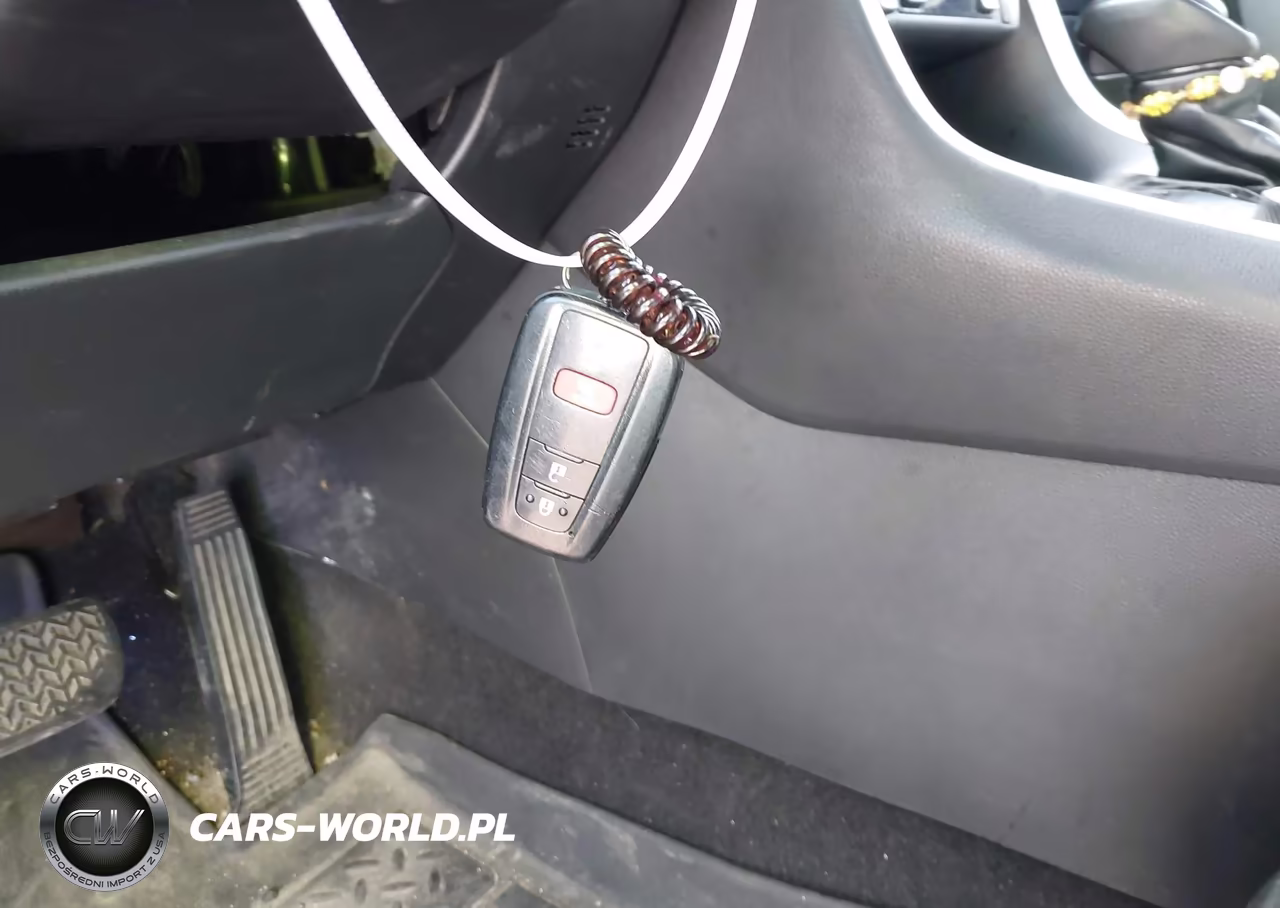 2020 Toyota Rav4 Hybrid Xle VIN:4T3RWRFV7LU006584 - 11