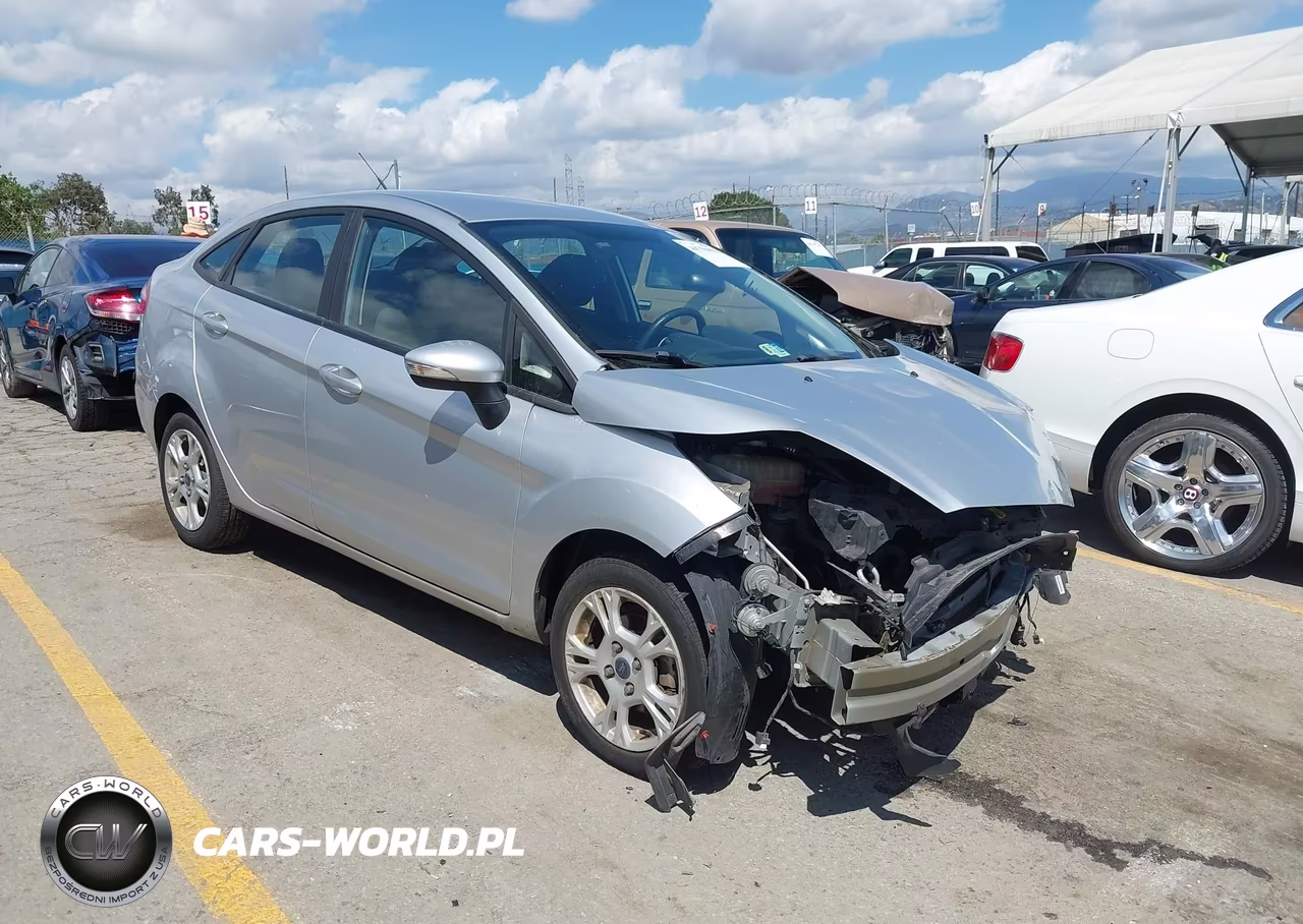 2015 Ford Fiesta Se – zdjęcie 1 z 17