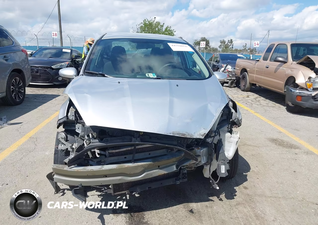 2015 Ford Fiesta Se VIN:3FADP4BJ9FM223756 - 13