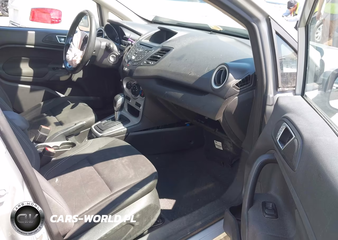 2015 Ford Fiesta Se VIN:3FADP4BJ9FM223756 - 5