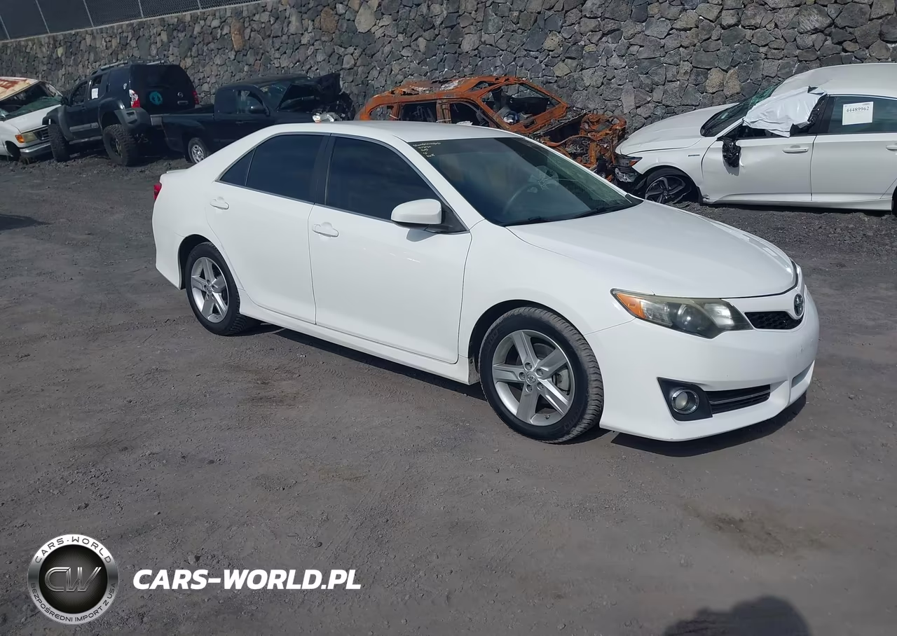 2014 Toyota Camry Se-Se Sport